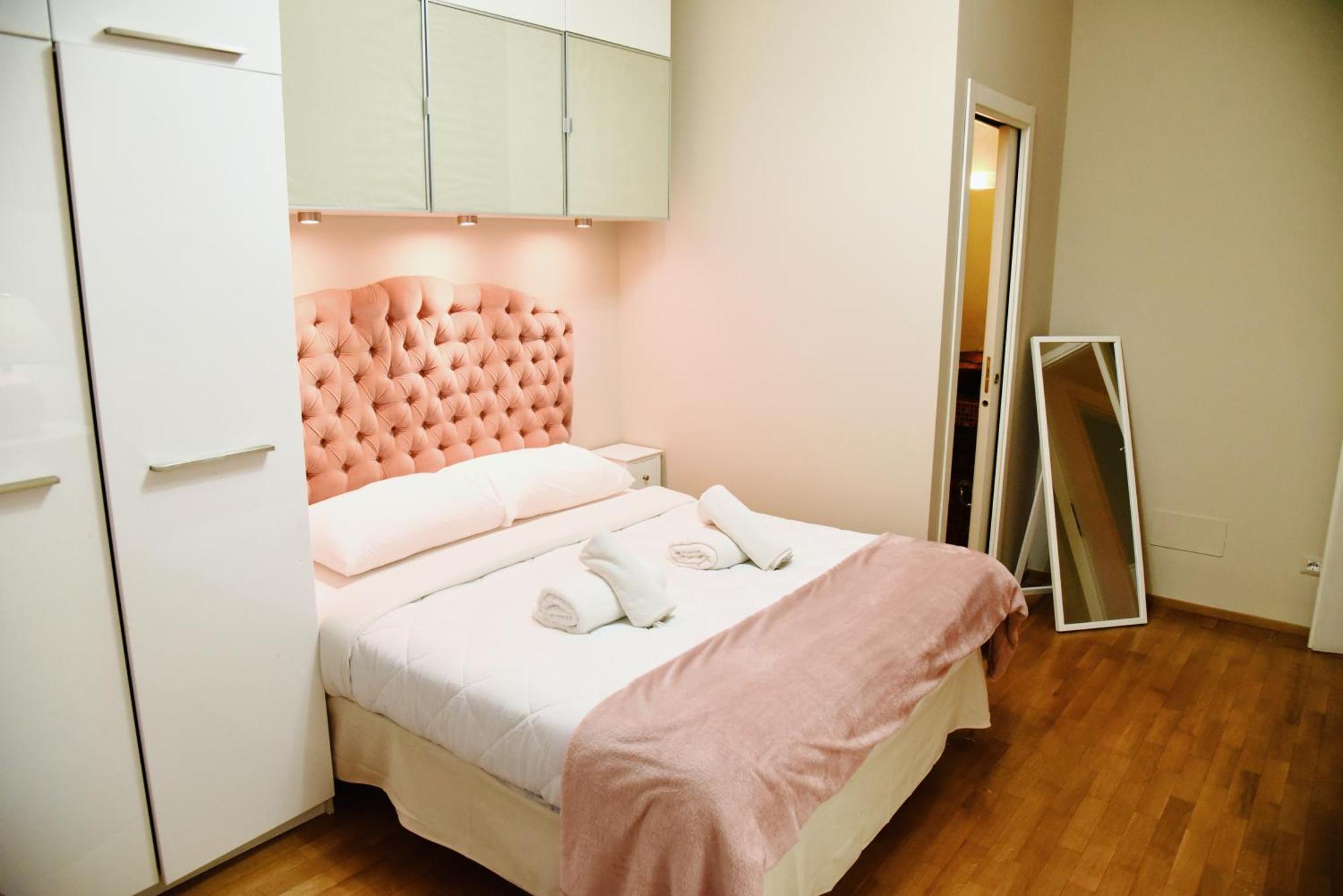 Chic And Elegant Apartment In The Heart Of Roma Exterior foto